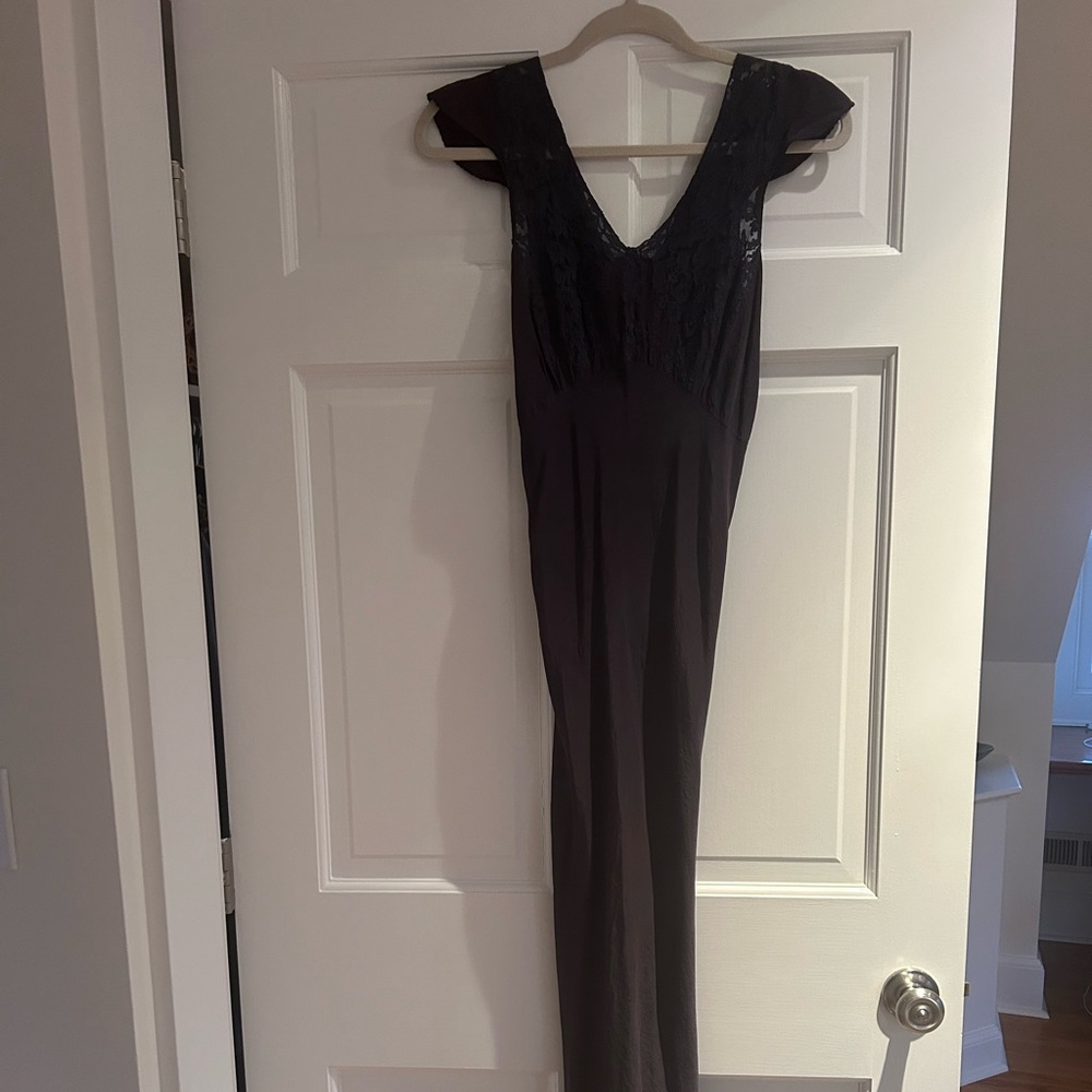 Evelina Vintage Wine Dress